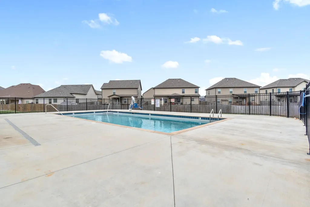 352 Fallow Lane Clarksville TN 37040