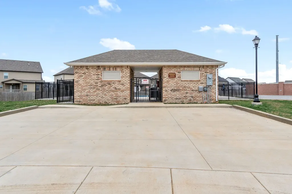 352 Fallow Lane Clarksville TN 37040