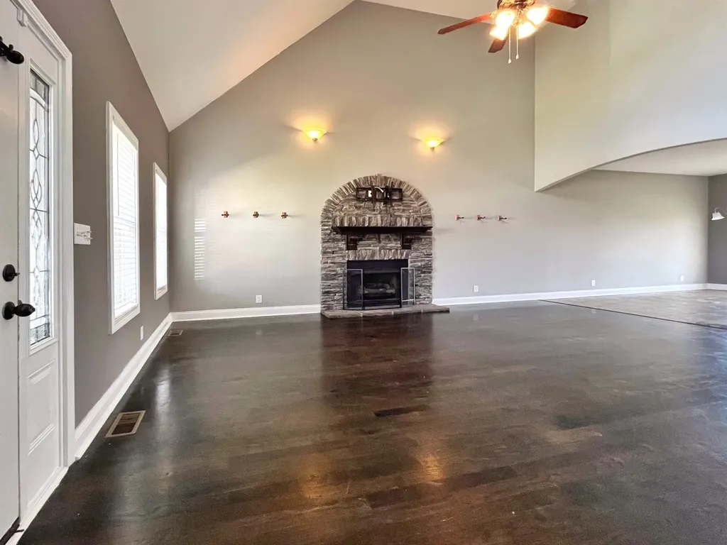 3703 Windmill Court Clarksville TN 37040