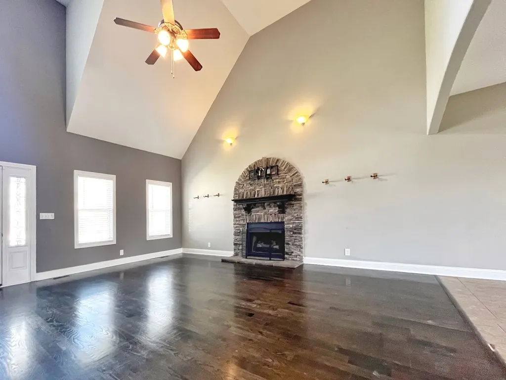 3703 Windmill Court Clarksville TN 37040