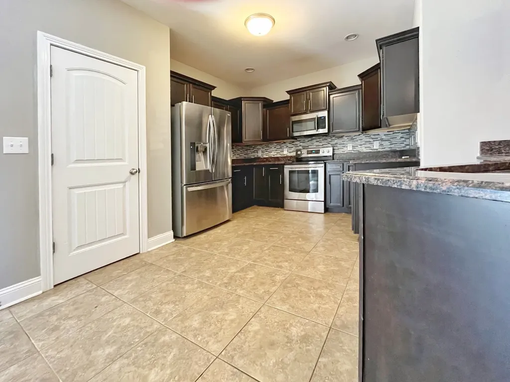 3703 Windmill Court Clarksville TN 37040
