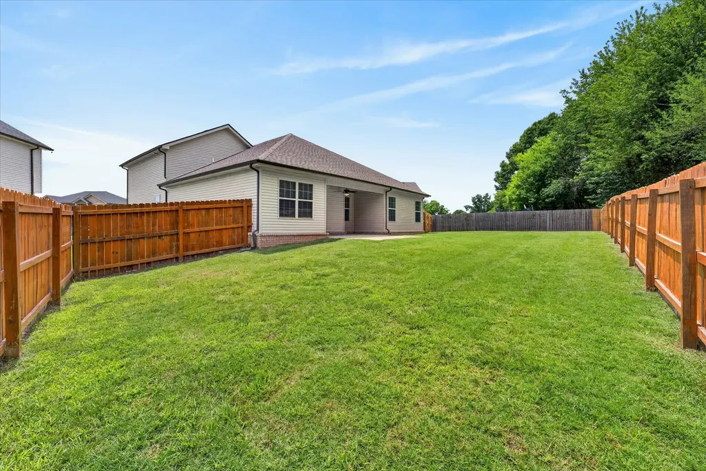 513 Wingfield Court Clarksville TN 37043