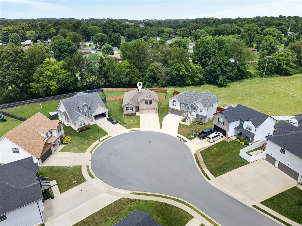 513 Wingfield Court Clarksville TN 37043