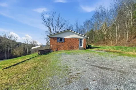 275 Lakeside Drive Carthage TN 37030