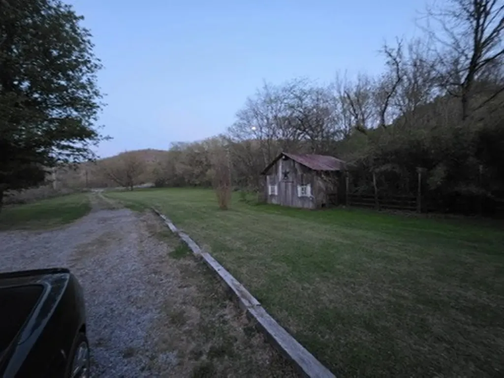 8216 Gassaway Road Woodbury TN 37190