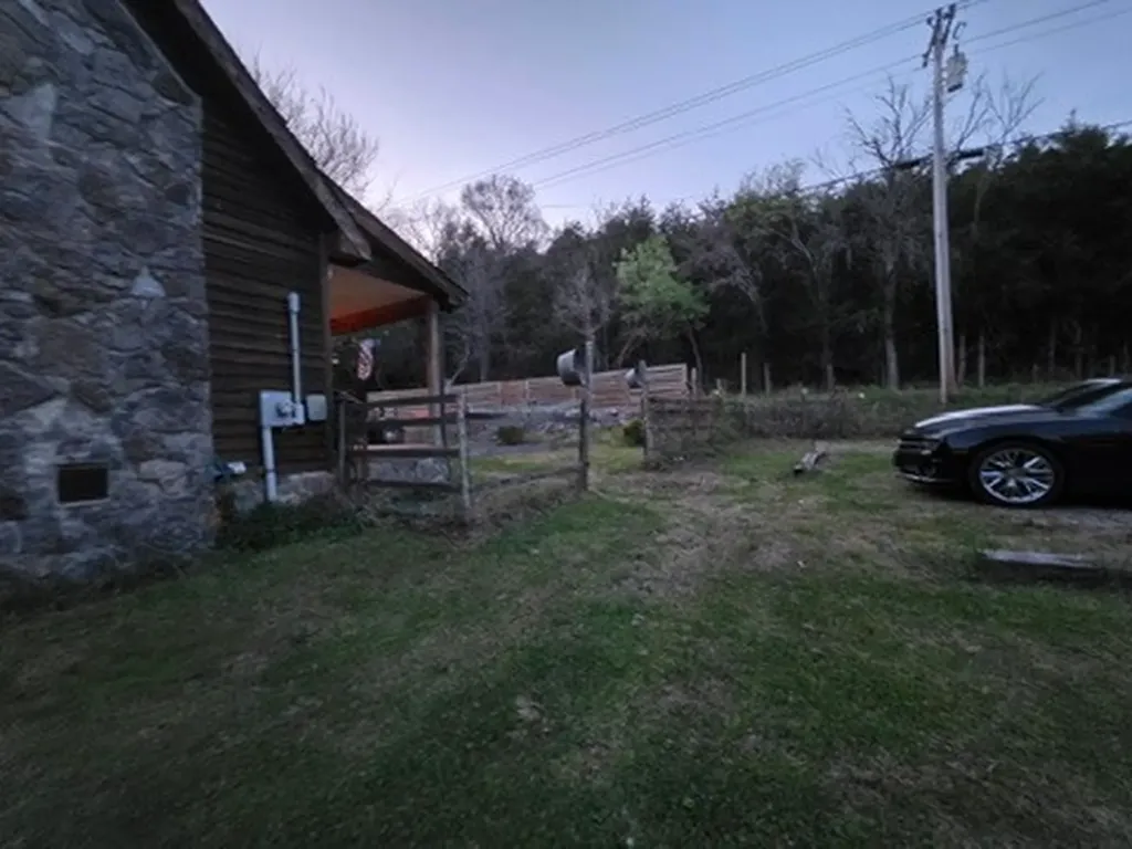 8216 Gassaway Road Woodbury TN 37190