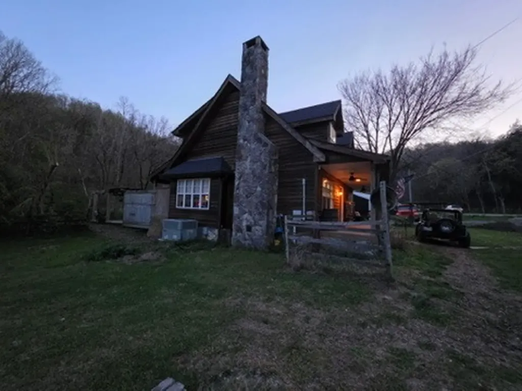 8216 Gassaway Road Woodbury TN 37190