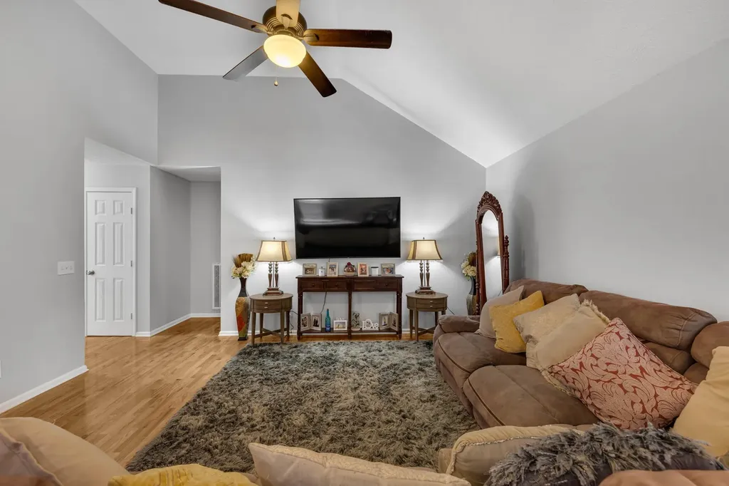 5200 Rockridge Court Antioch TN 37013