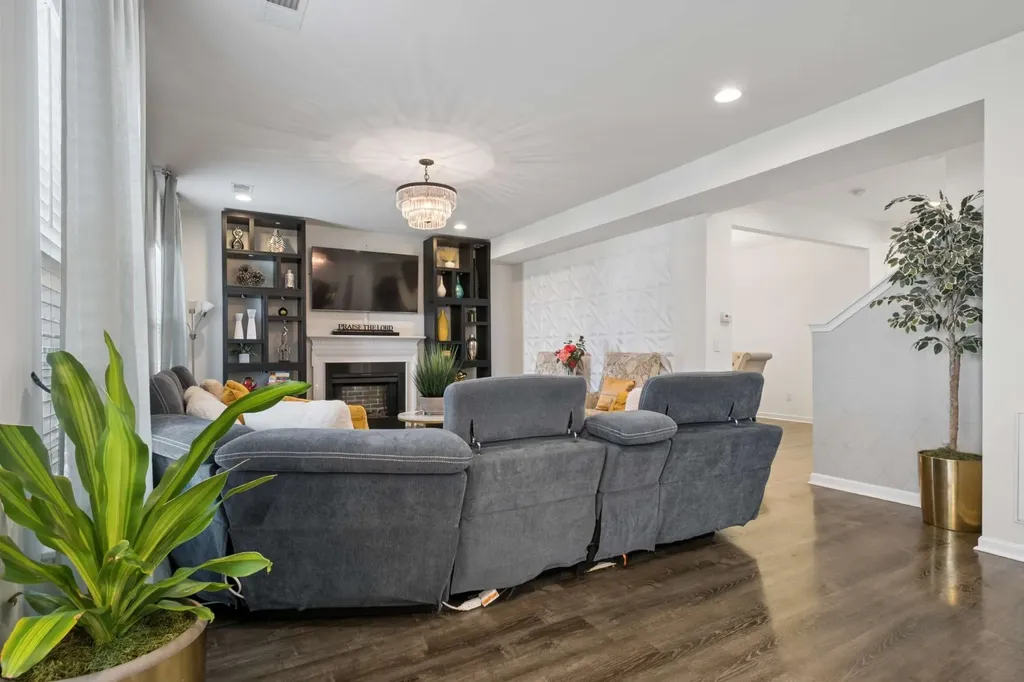 2742 Candlewick Court Murfreesboro TN 37127