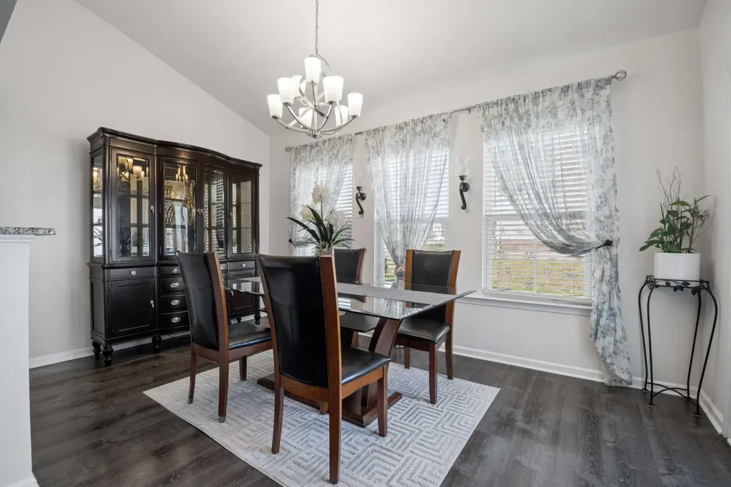 2742 Candlewick Court Murfreesboro TN 37127