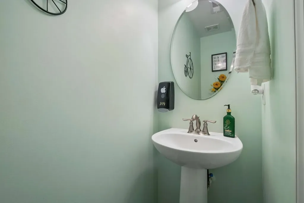 2742 Candlewick Court Murfreesboro TN 37127