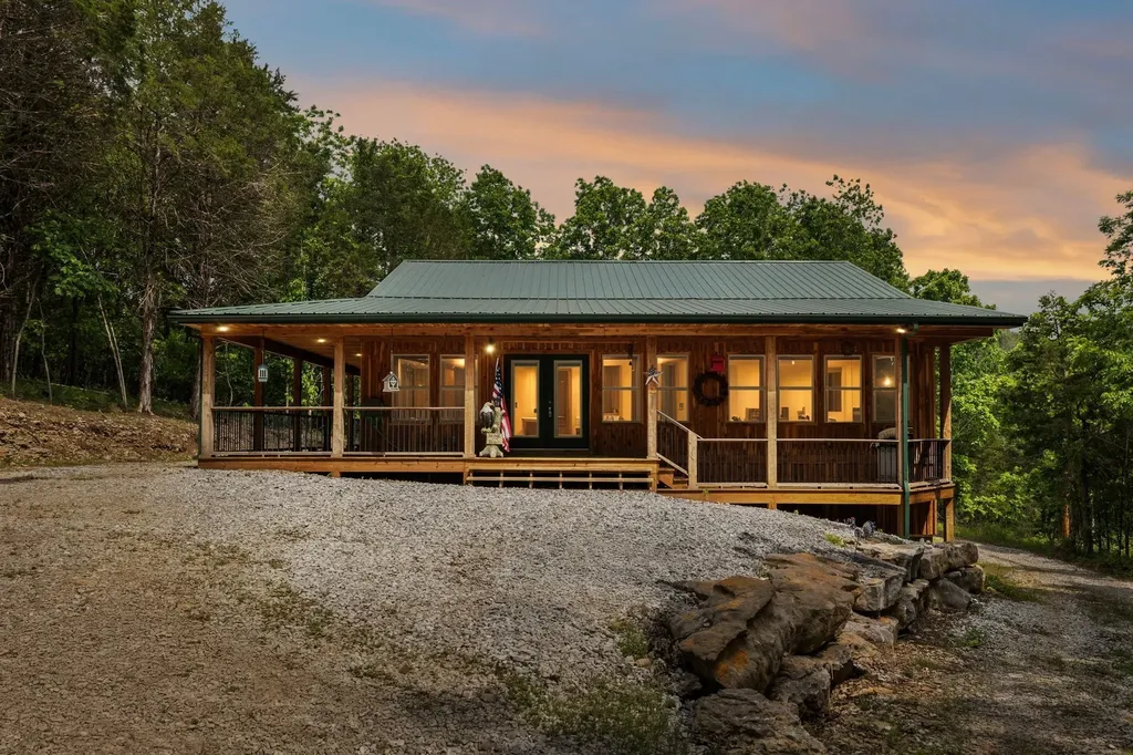1840 Lick Creek Road Hartsville TN 37074