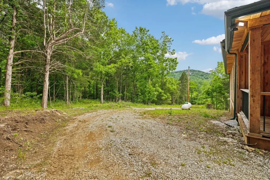 1840 Lick Creek Road Hartsville TN 37074