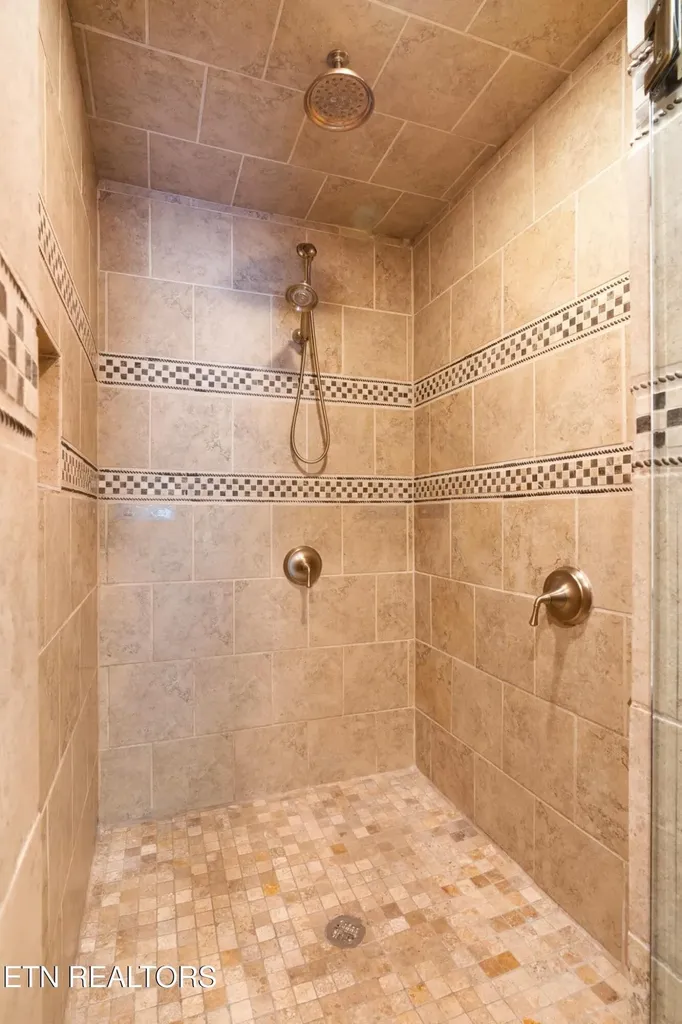 561 Noelton Drive Knoxville TN 37919