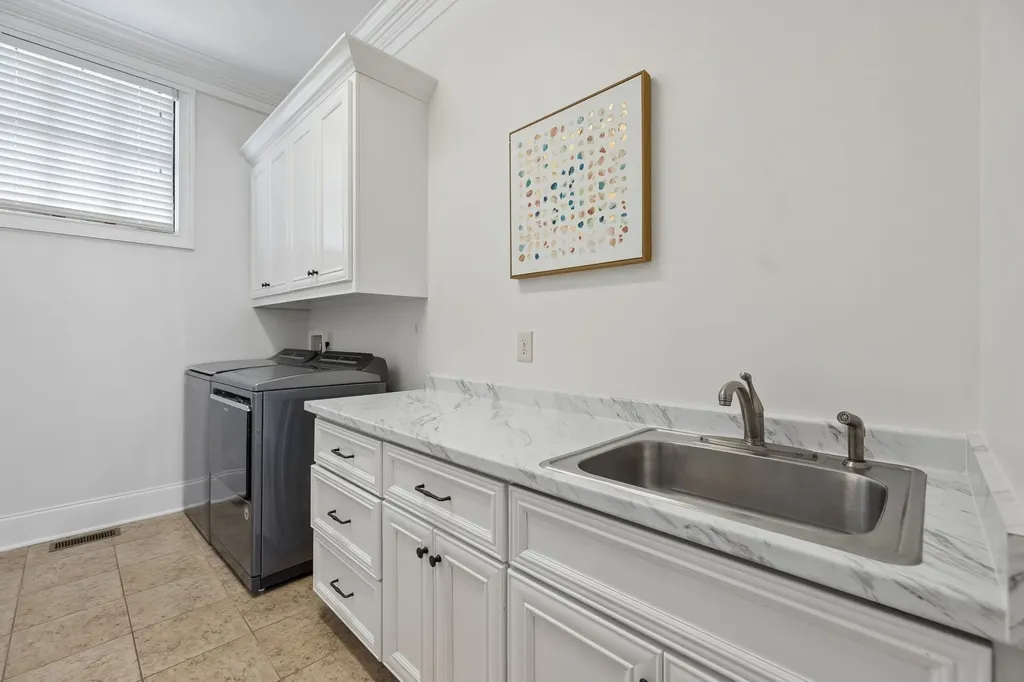 1040 Falling Leaf Circle Brentwood TN 37027