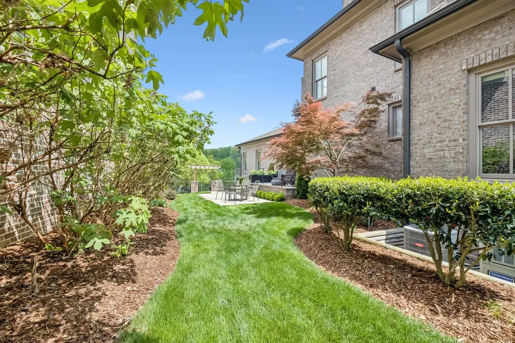 1040 Falling Leaf Circle Brentwood TN 37027