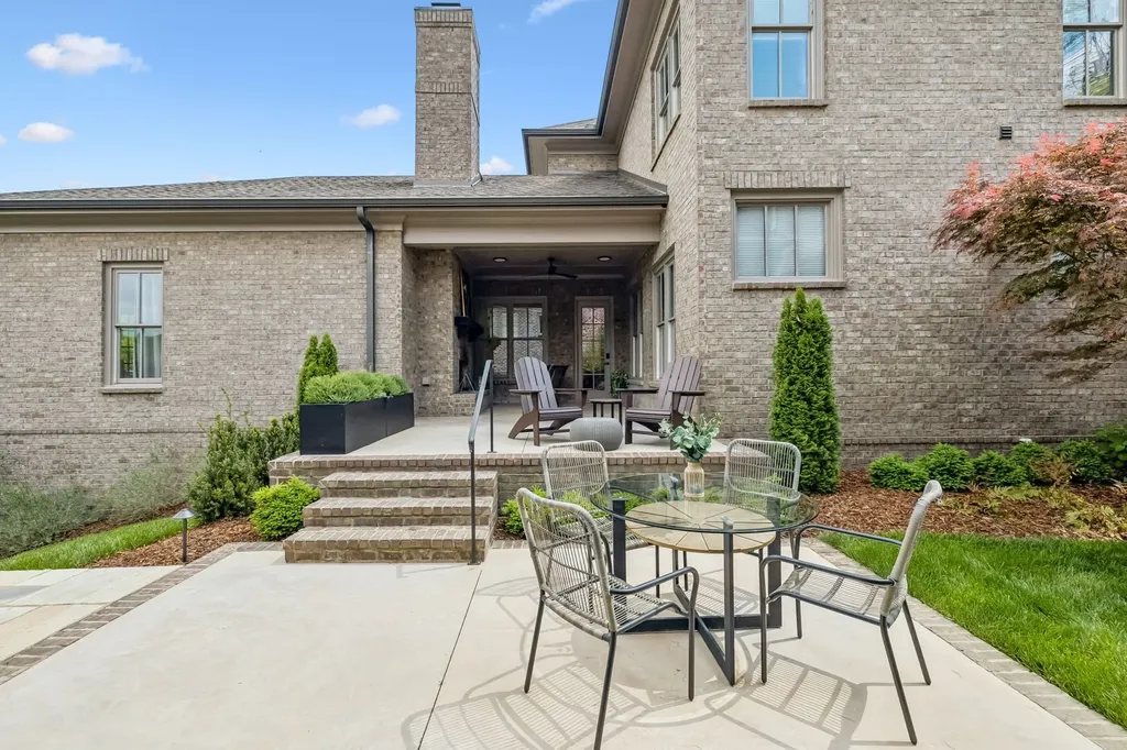 1040 Falling Leaf Circle Brentwood TN 37027