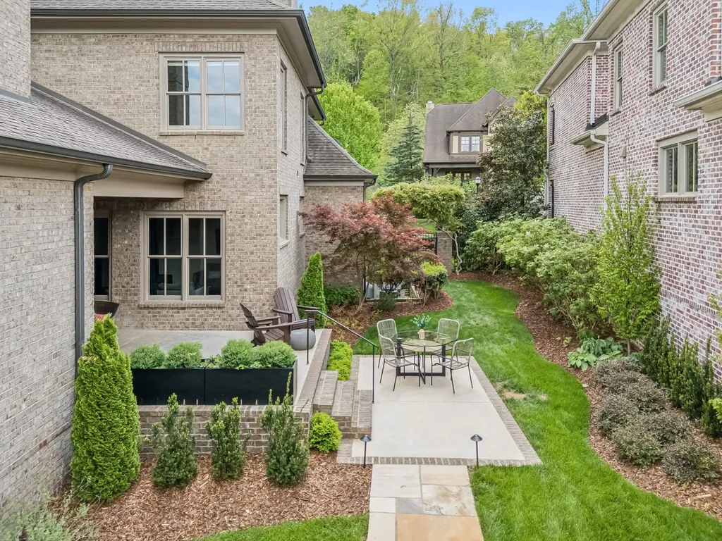1040 Falling Leaf Circle Brentwood TN 37027