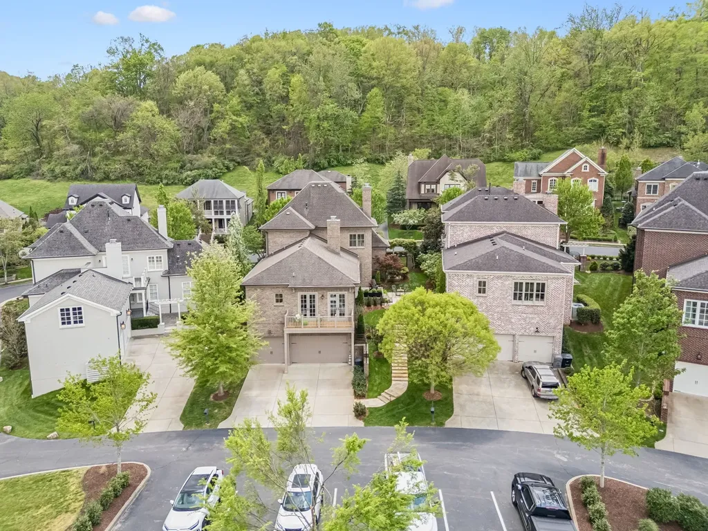 1040 Falling Leaf Circle Brentwood TN 37027