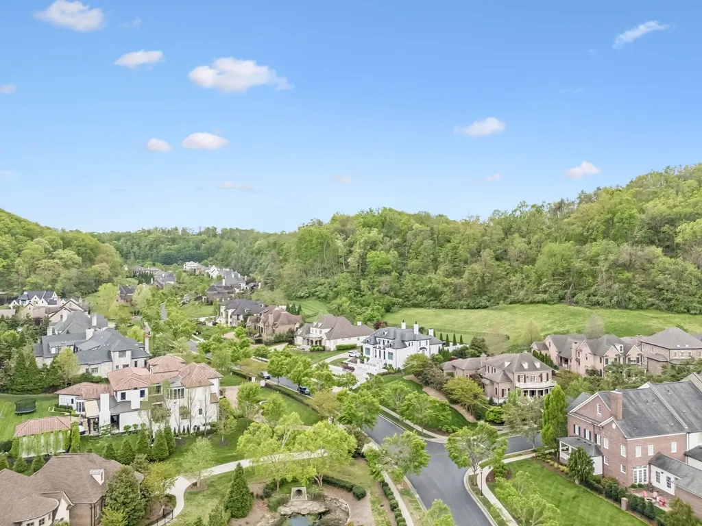 1040 Falling Leaf Circle Brentwood TN 37027