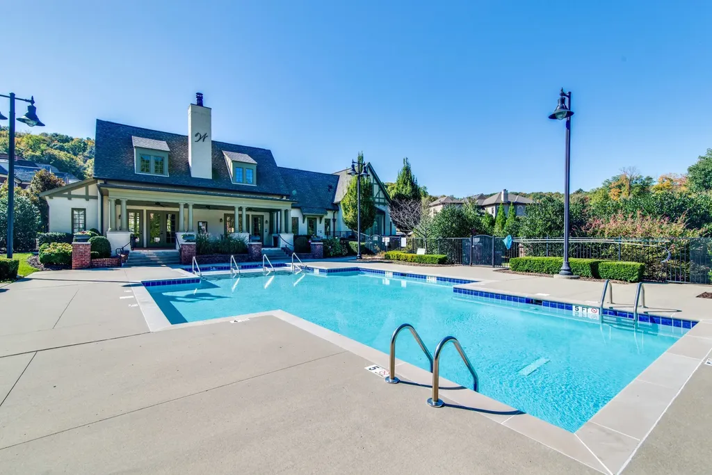 1040 Falling Leaf Circle Brentwood TN 37027