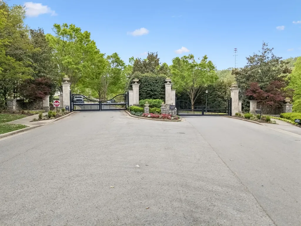 1040 Falling Leaf Circle Brentwood TN 37027