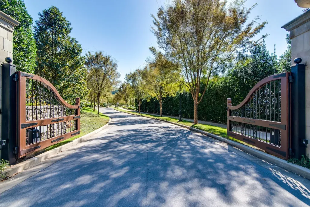 1040 Falling Leaf Circle Brentwood TN 37027