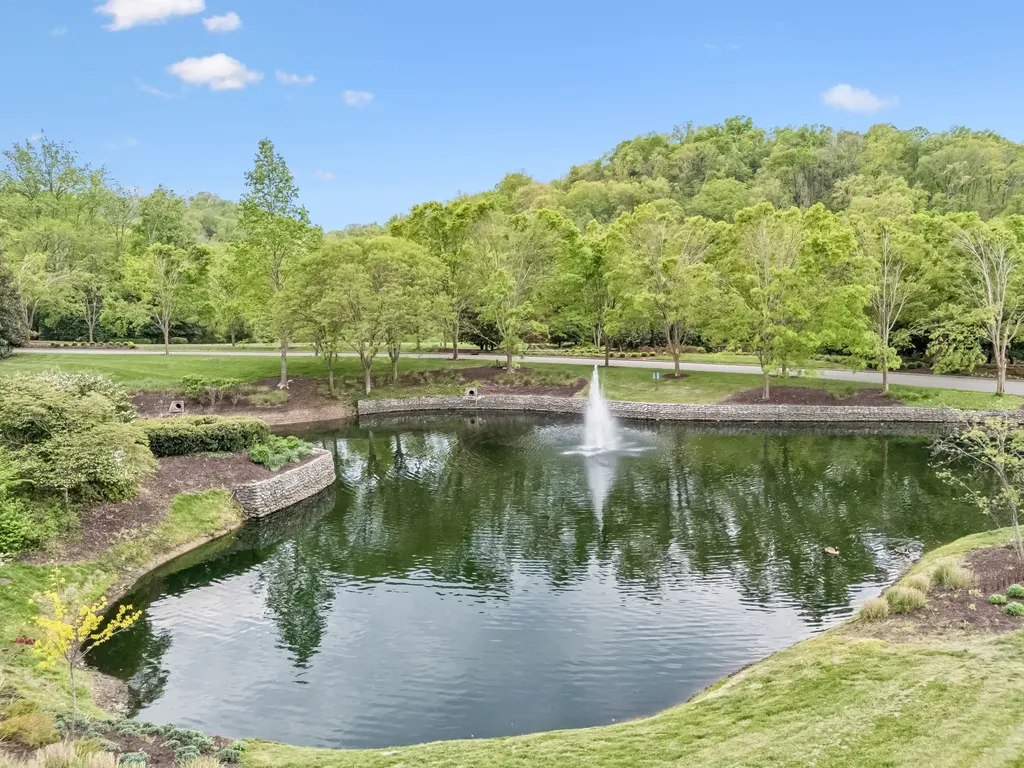 1040 Falling Leaf Circle Brentwood TN 37027