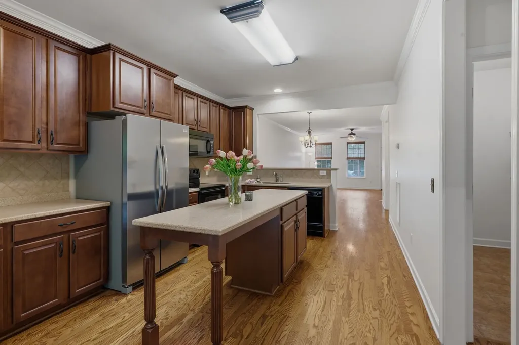 2043 Traemoor Village Drive Nashville TN 37209