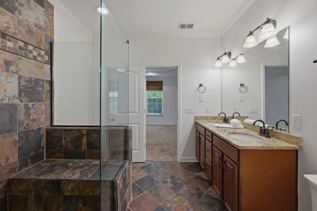 2043 Traemoor Village Drive Nashville TN 37209