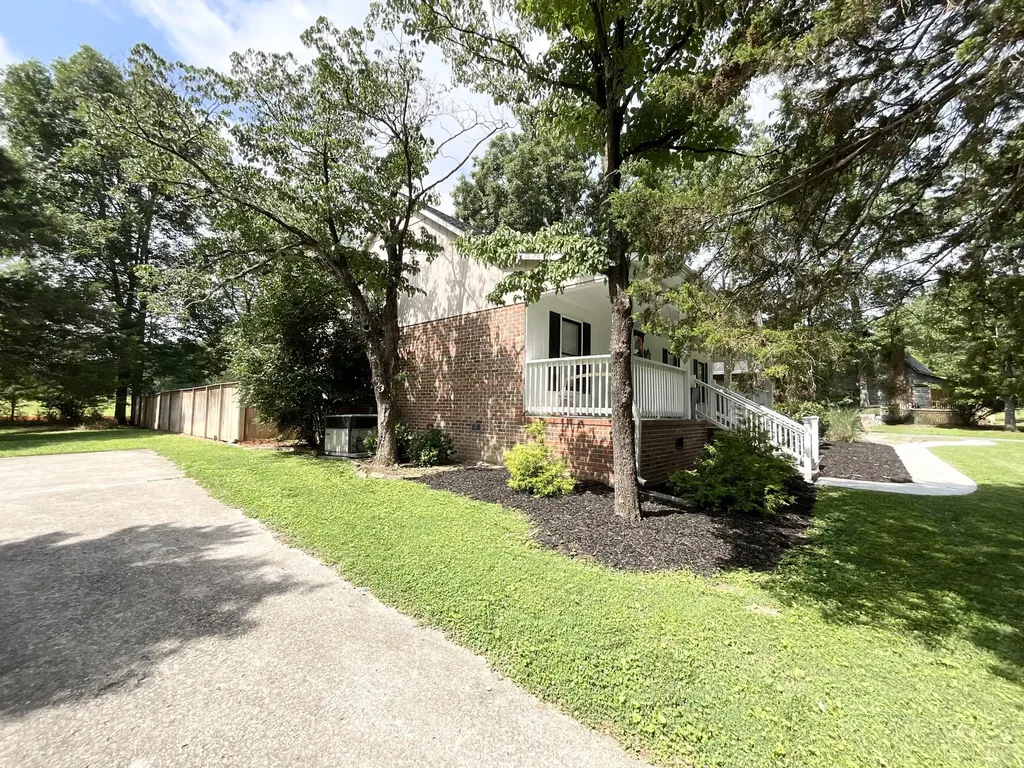 119 Autumn Lane Tullahoma TN 37388