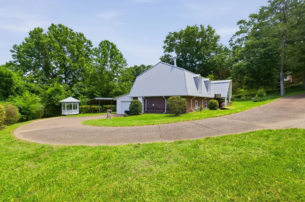 5014 Chaffin Drive Nashville TN 37221