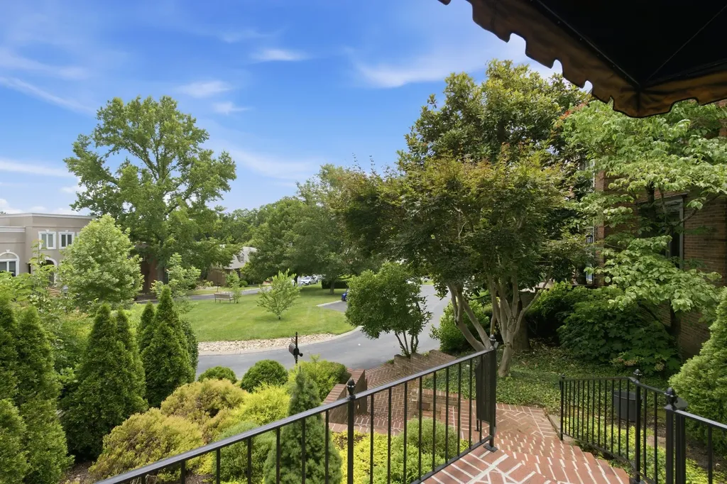 165 Charleston Park Nashville TN 37205