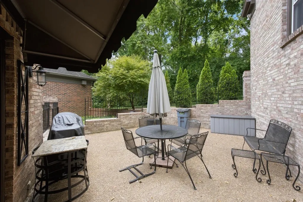 165 Charleston Park Nashville TN 37205