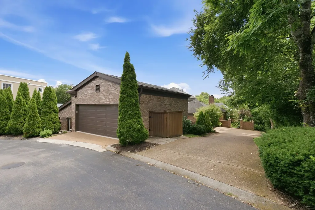 165 Charleston Park Nashville TN 37205