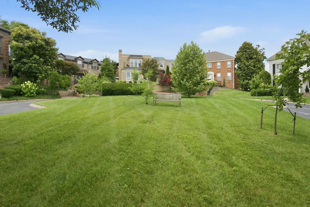 165 Charleston Park Nashville TN 37205