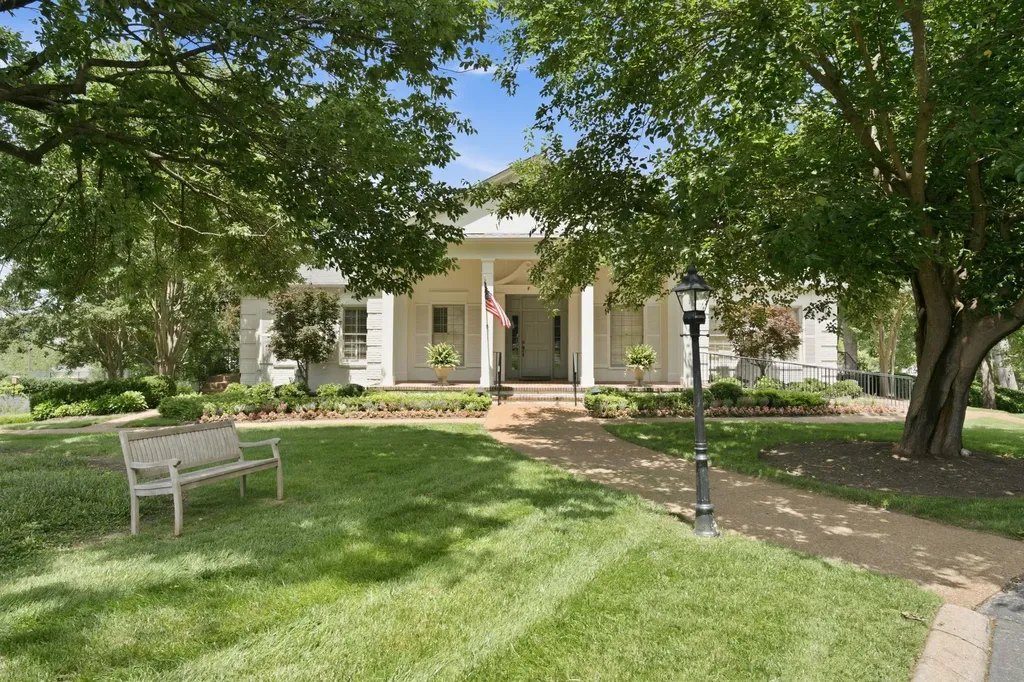 165 Charleston Park Nashville TN 37205