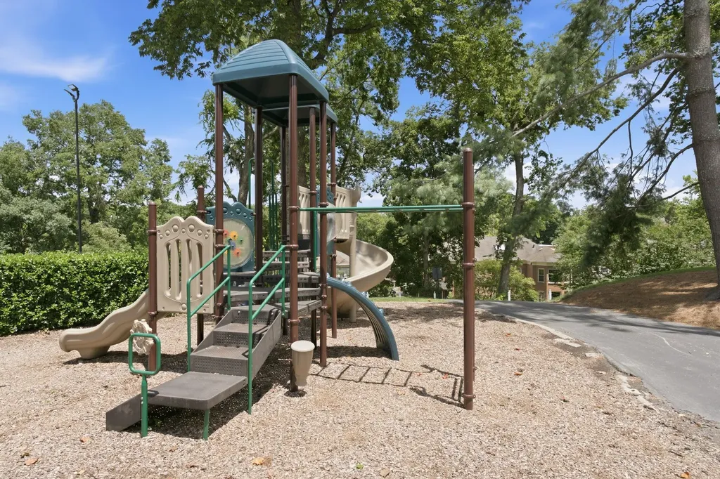 165 Charleston Park Nashville TN 37205