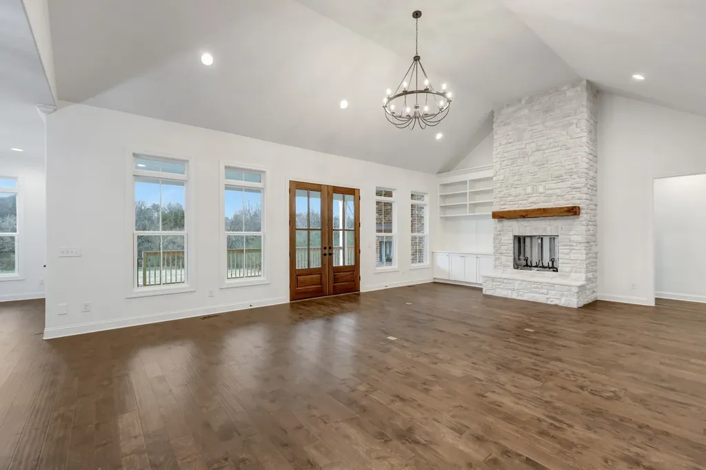 7483 Liberty Road Fairview TN 37062
