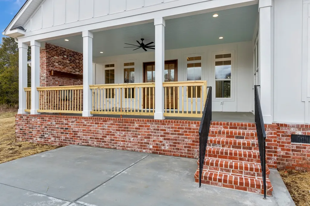 7483 Liberty Road Fairview TN 37062