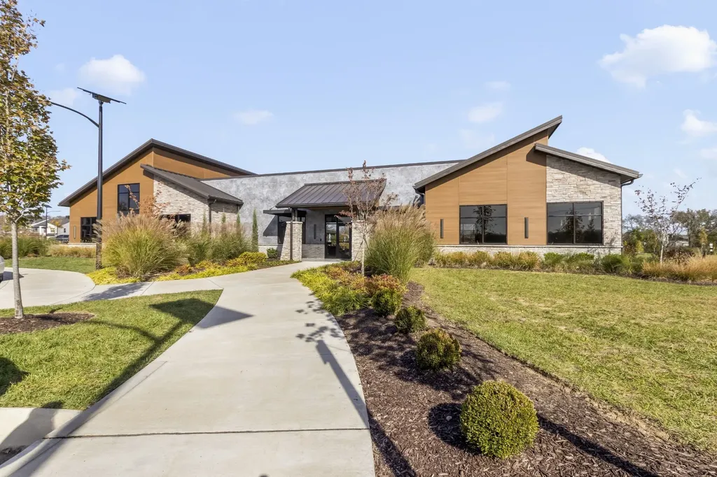 1160 Old Creek Bend Gallatin TN 37066