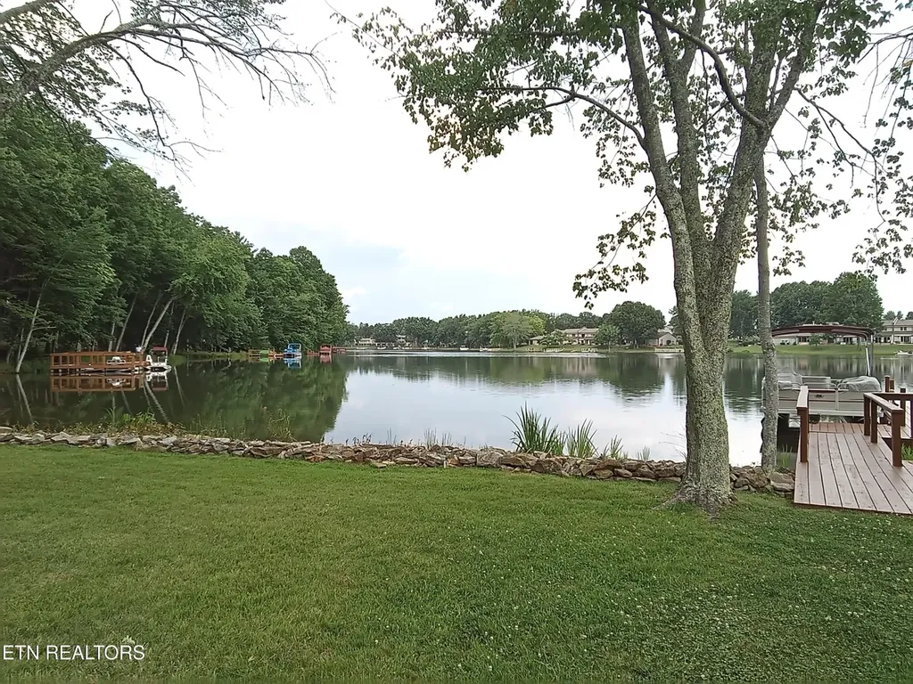 354 Lake Catherine Lane Crossville TN 38558