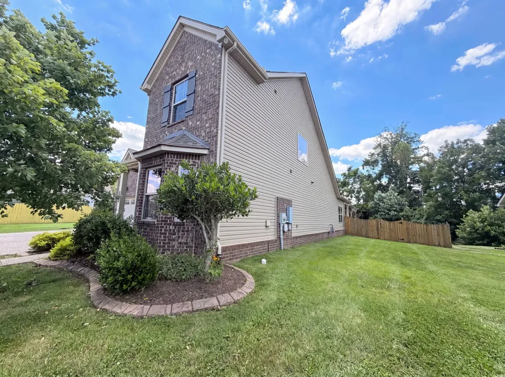 210 Bexley Way White House TN 37188