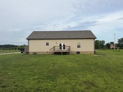 25 Aldridge Road Leoma TN 38468