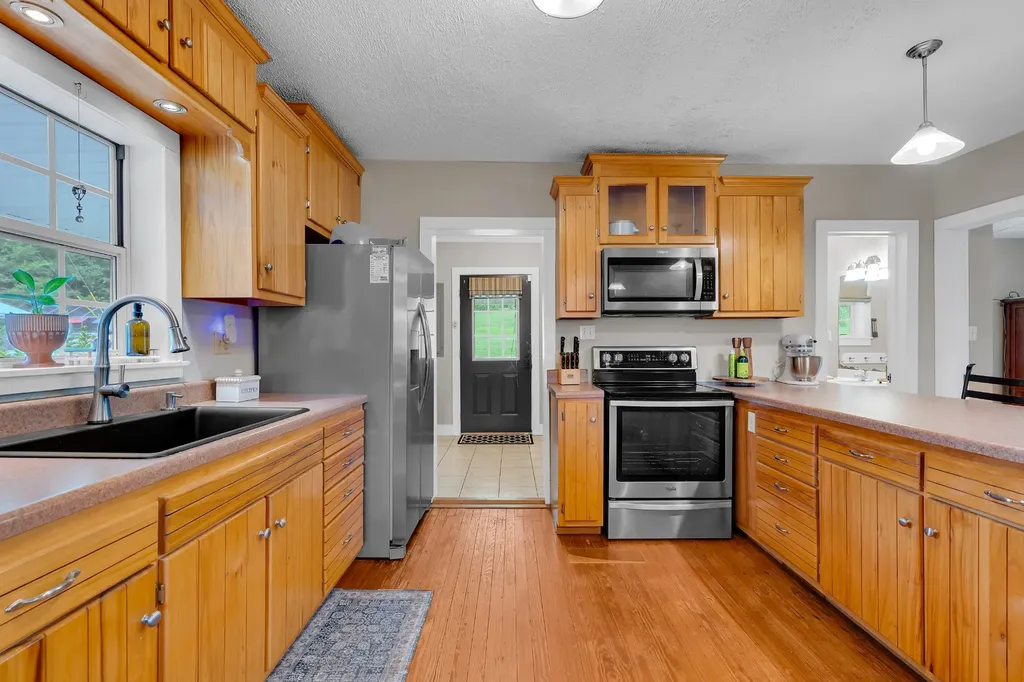 6933 Winchester Highway Winchester TN 37398