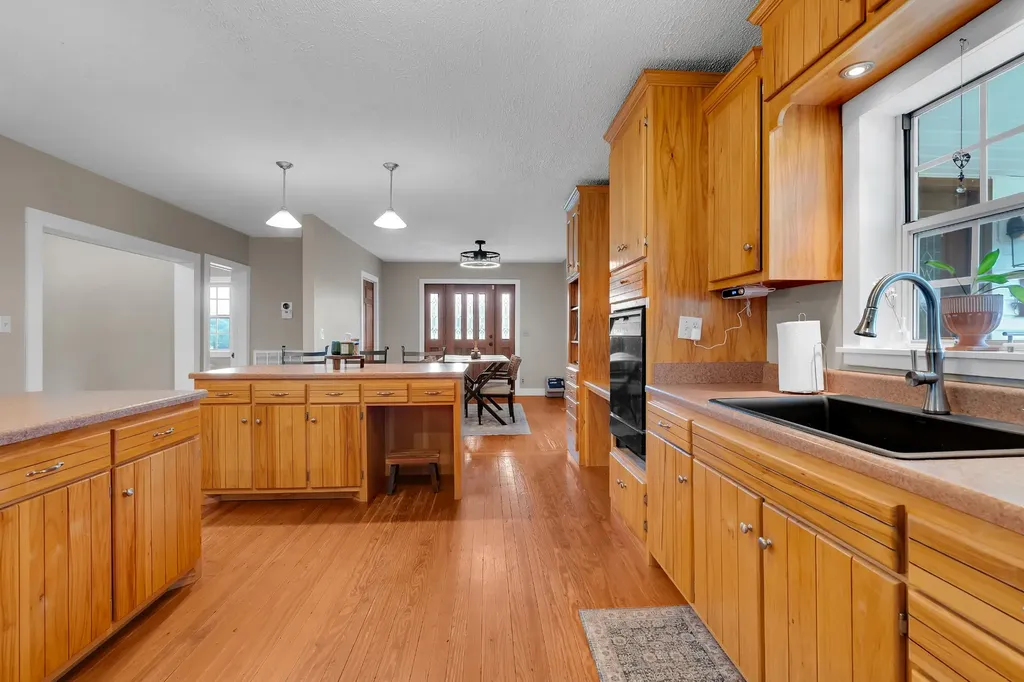 6933 Winchester Highway Winchester TN 37398