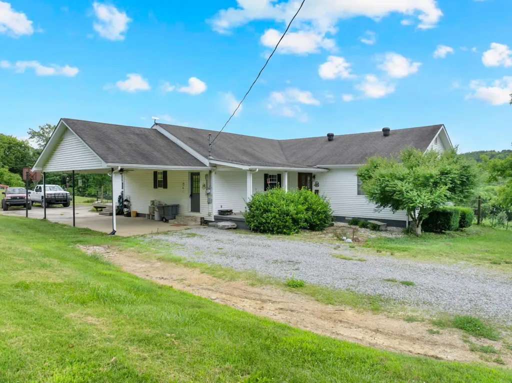 6933 Winchester Highway Winchester TN 37398