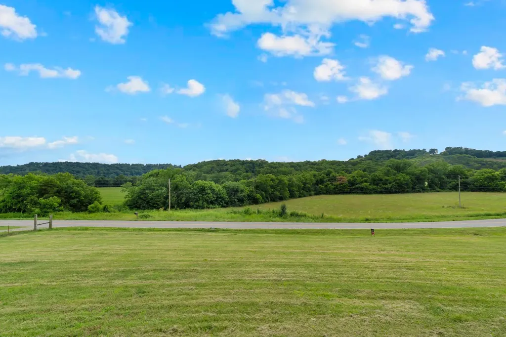 6933 Winchester Highway Winchester TN 37398