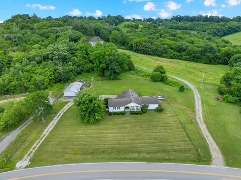 6933 Winchester Highway Winchester TN 37398