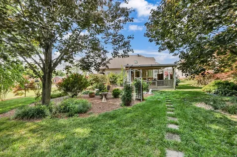 794 Parade Court Clarksville TN 37040